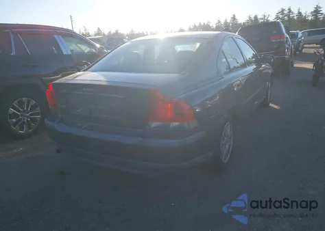2004 Volvo S60 2.4 from USA, damaged, VIN YV1RS61T442354508